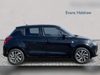 Used Suzuki Swift 2023 for sale - 78321598: Photo