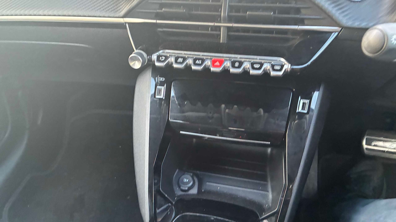 Used Peugeot 208 2023 for sale - 77032197: Photo 11