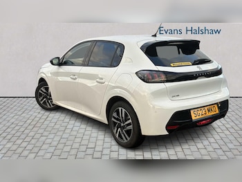 Used Peugeot 208 2023 for sale - 77032197: Photo