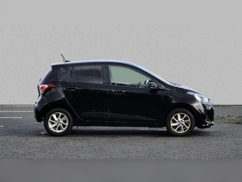 Used Hyundai i10 2019 for sale - 76170011: Photo