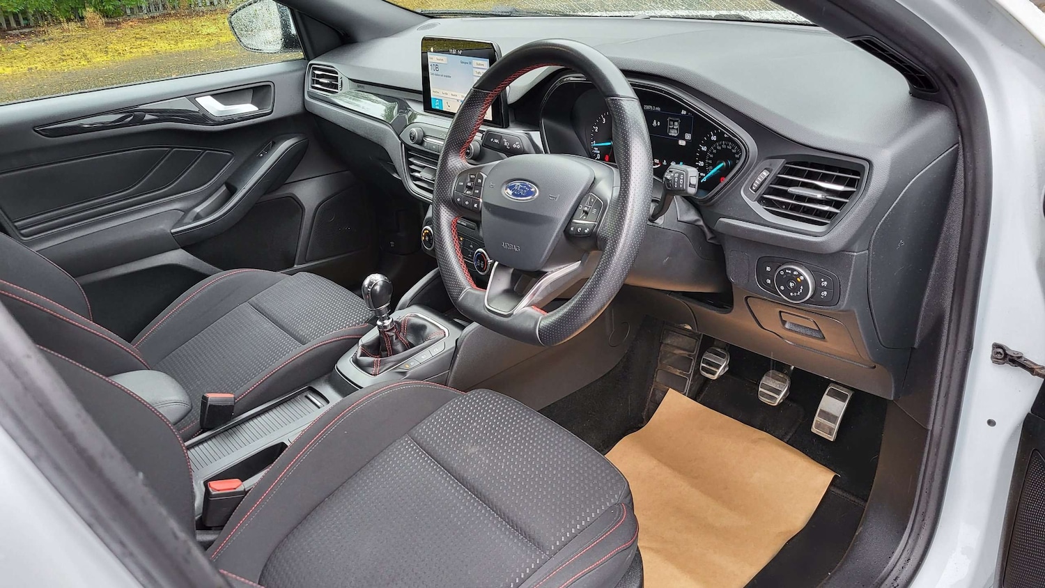 Used Ford Focus 2019 for sale - 76170084: Photo 14