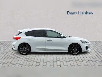 Used Ford Focus 2019 for sale - 76170084: Photo