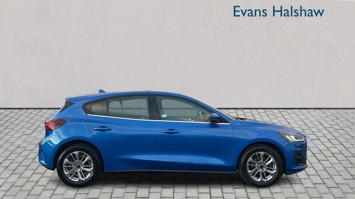 Used Ford Focus 2023 for sale - 77726917: Photo 4