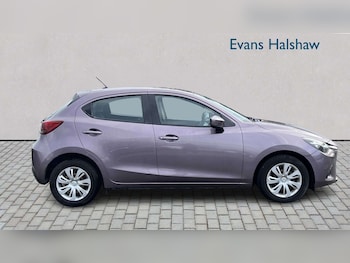 Used Mazda Mazda2 2015 for sale - 79523801: Photo