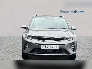 Used Kia Stonic 2023 for sale - 79702310: Photo