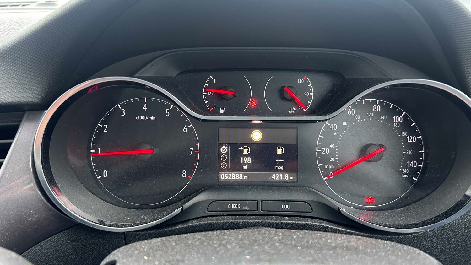 Used Vauxhall Crossland X 2018 for sale - 77333857: Photo 8