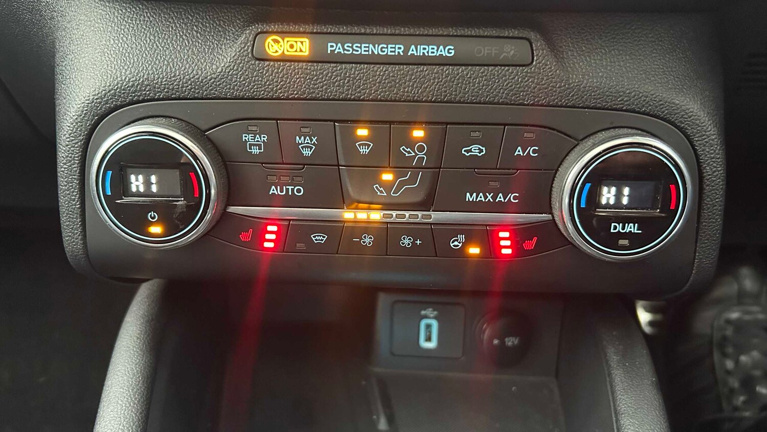 Used Ford Focus 2020 for sale - 77928490: Photo 19