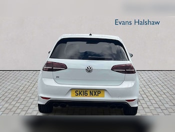 Used Volkswagen Golf 2016 for sale - 78577098: Photo