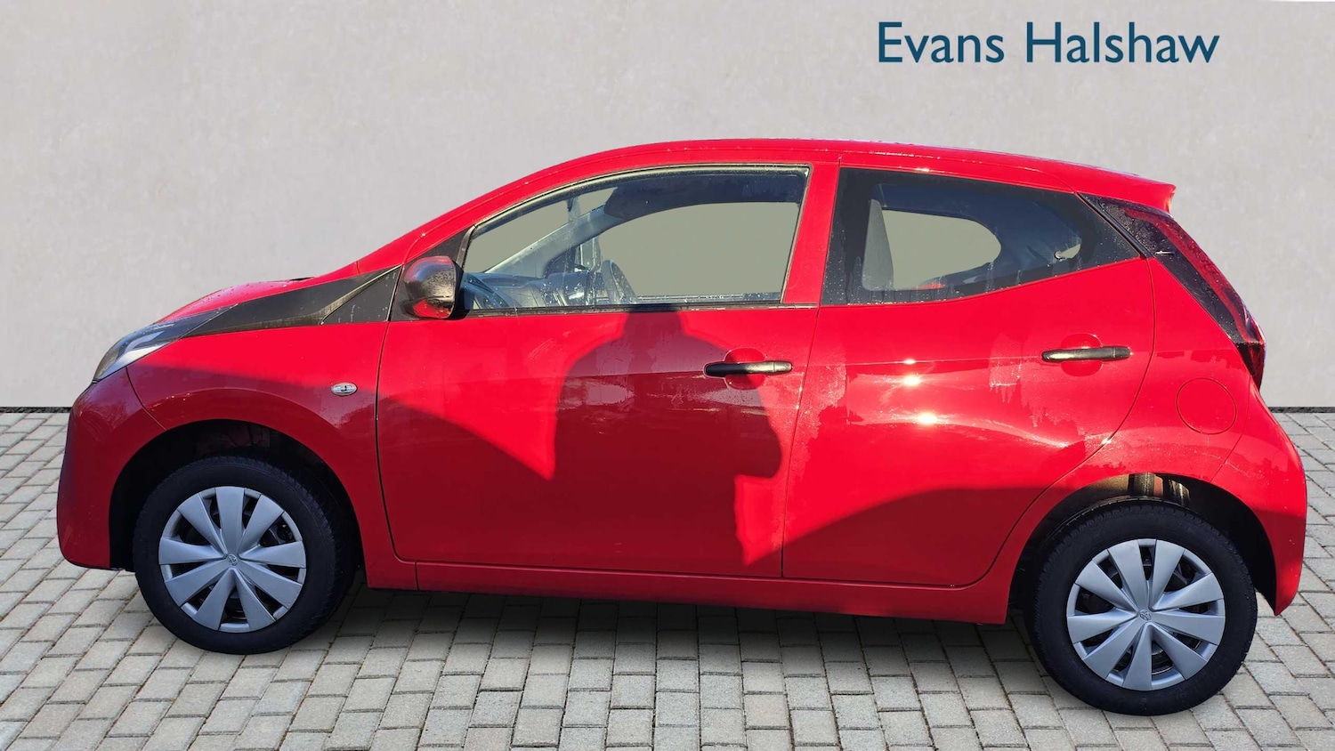 Used Toyota AYGO 2020 for sale - 76636660: Photo 4