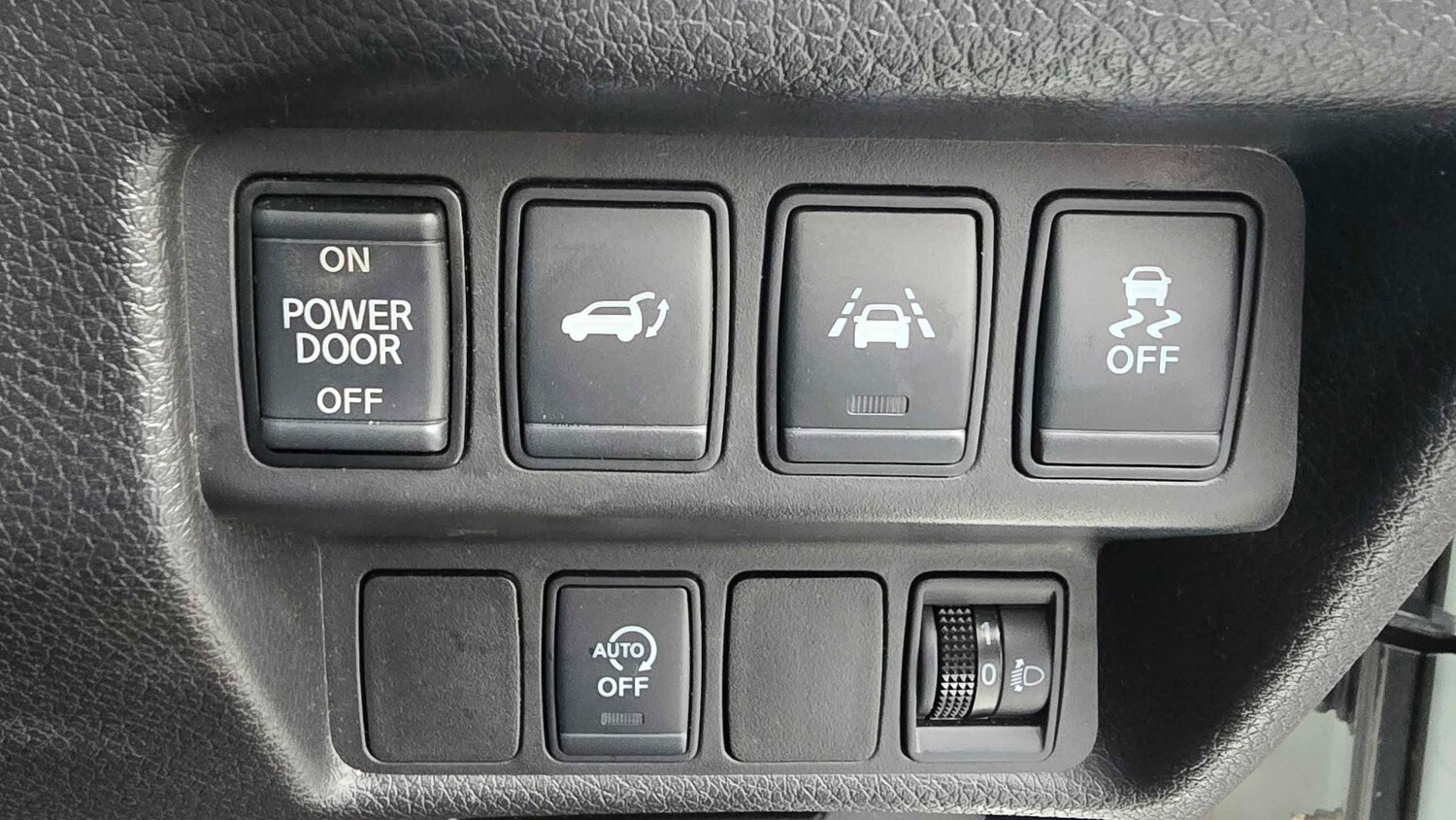 Used Nissan X-Trail for sale - 78129653: Photo 8