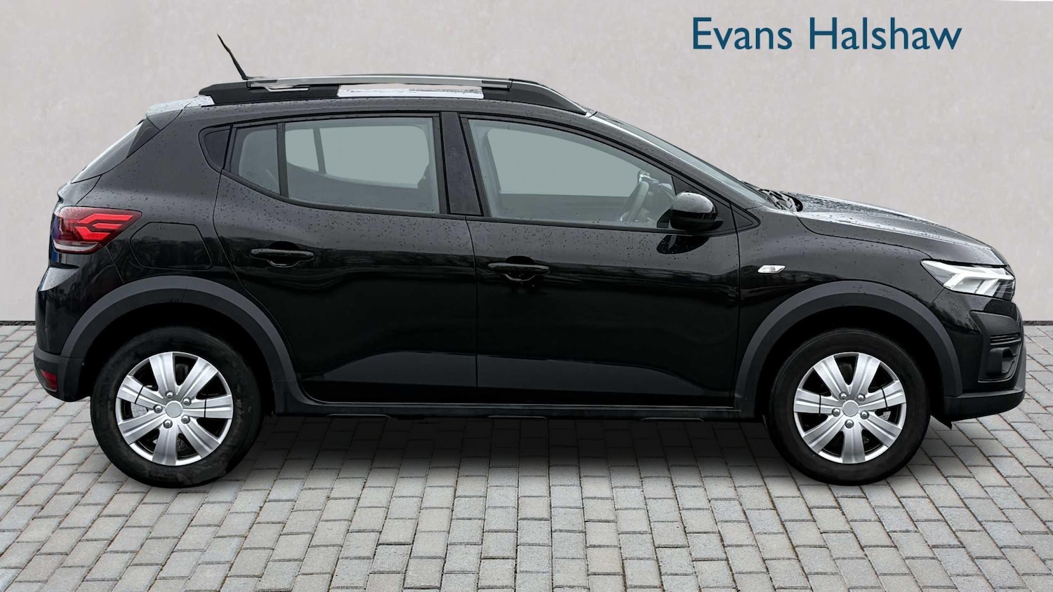 Used Dacia Sandero Stepway 2023 for sale - 77635064: Photo 4