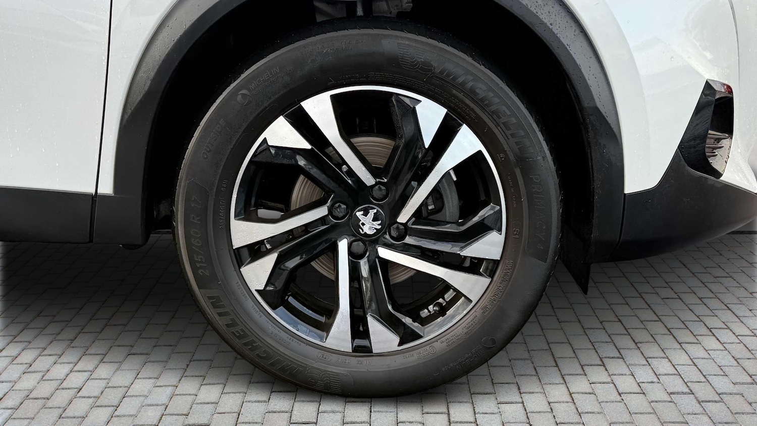 Used Peugeot 2008 2021 for sale - 76875660: Photo 10