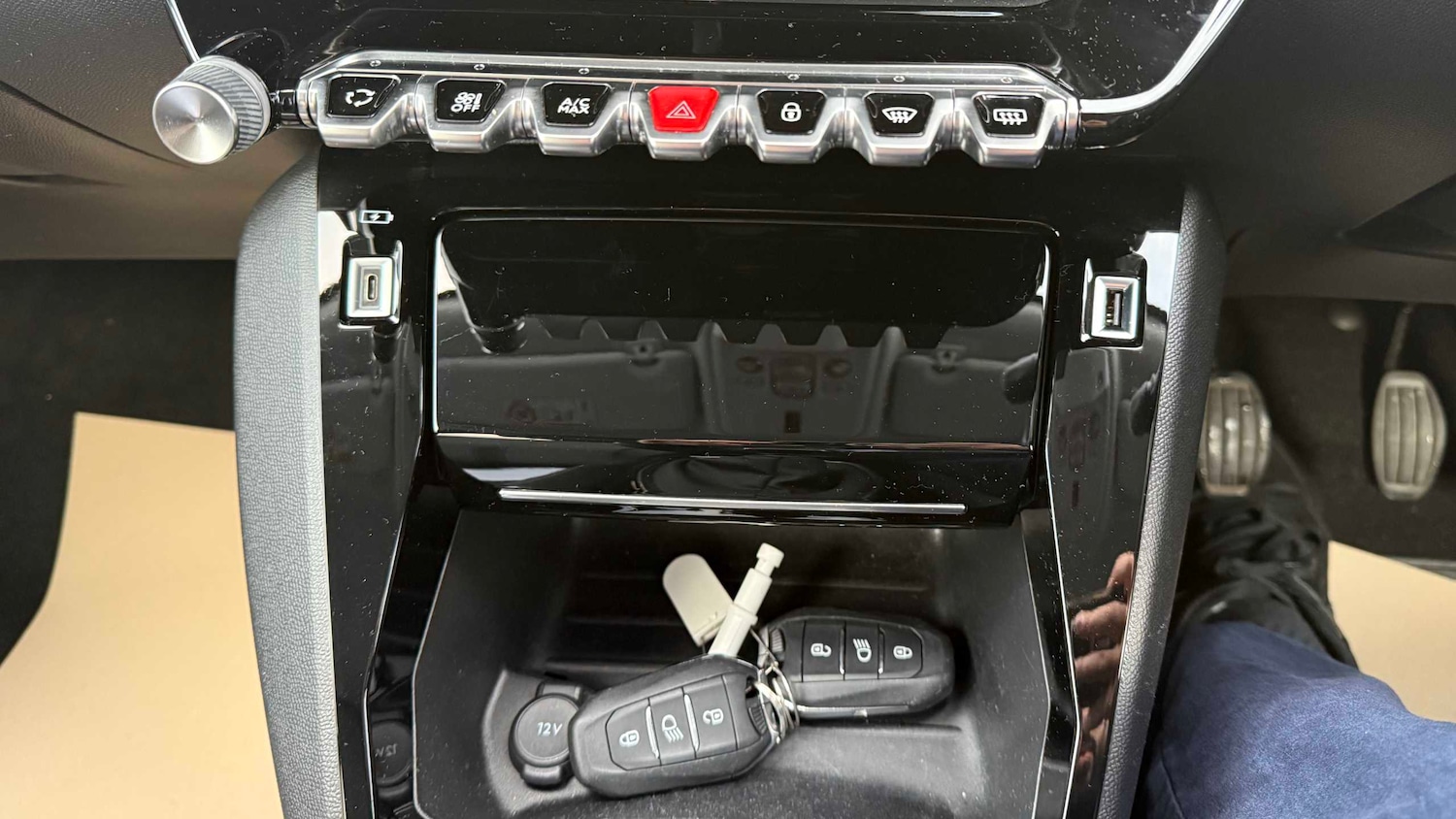 Used Peugeot 2008 2021 for sale - 76875660: Photo 17