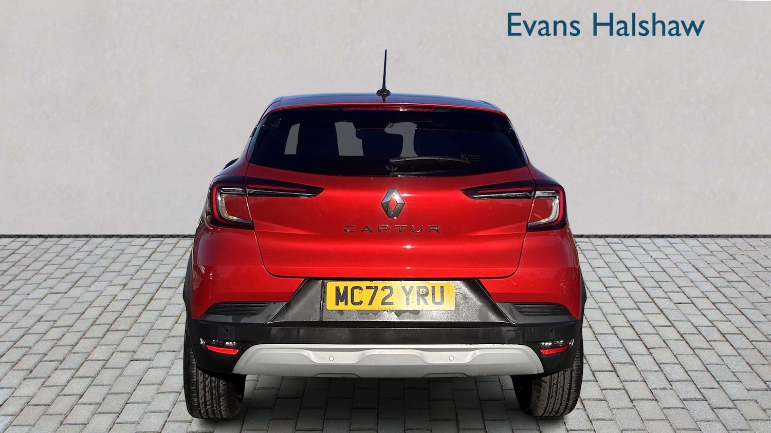 Used Renault Captur 2023 for sale - 77726688: Photo 3