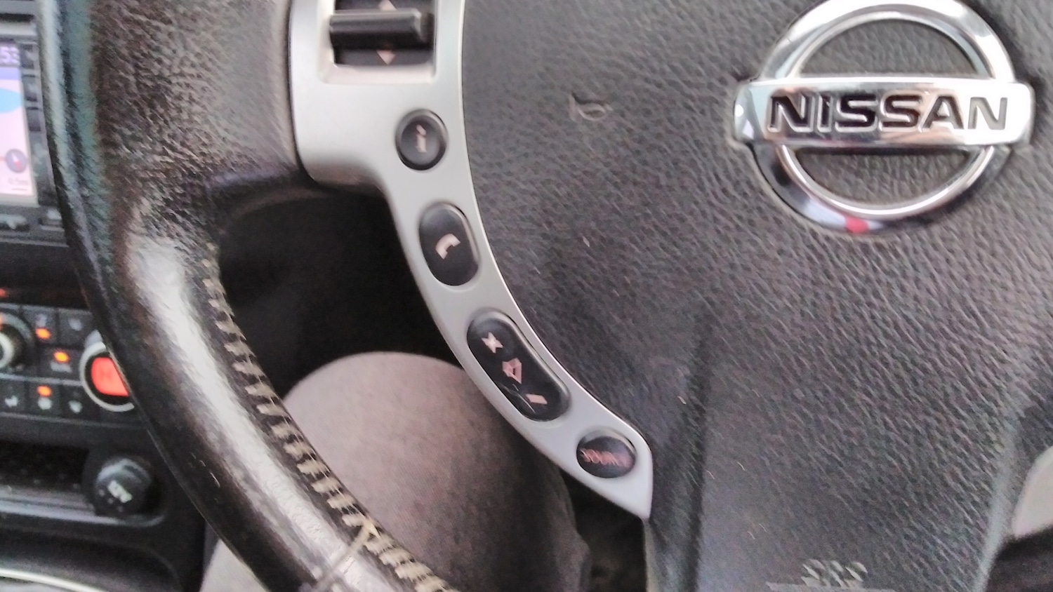 Used Nissan Qashqai 2010 for sale - 77274166: Photo 20