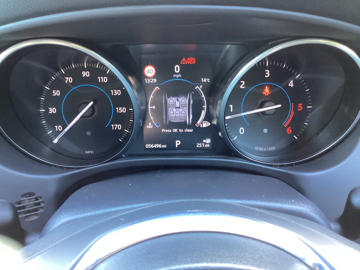 Used Jaguar XE 2016 for sale - 76518661: Photo 11