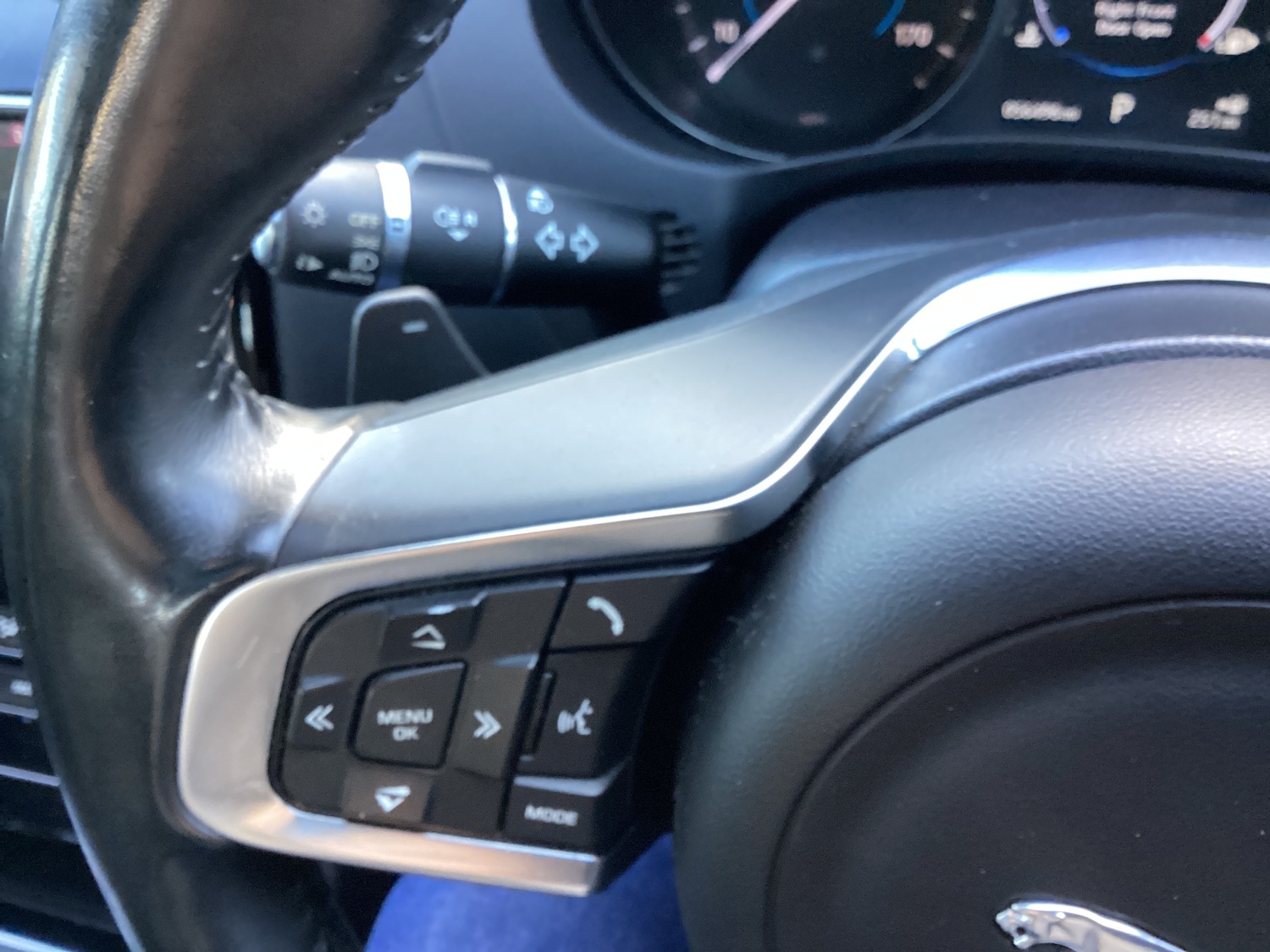 Used Jaguar XE 2016 for sale - 76518661: Photo 21