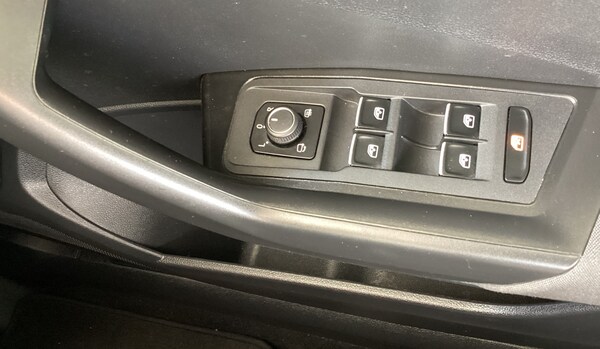 Used Volkswagen T-Roc 2019 for sale - 74923258: Photo 16