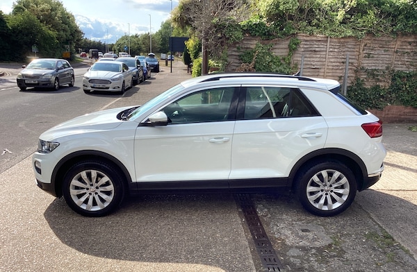 Used Volkswagen T-Roc 2019 for sale - 74923258: Photo 3