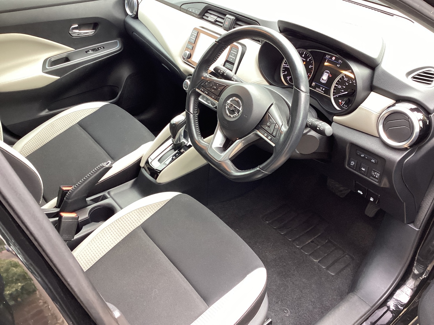 Used Nissan Micra 2019 for sale - 76302441: Photo 8