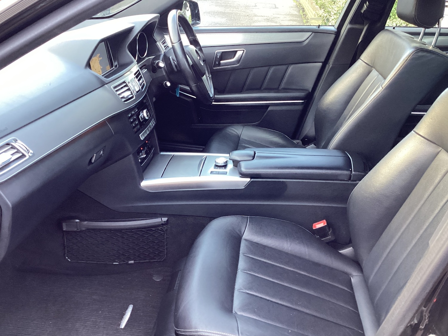 Used Mercedes-Benz E Class 2014 for sale - 77127588: Photo 4