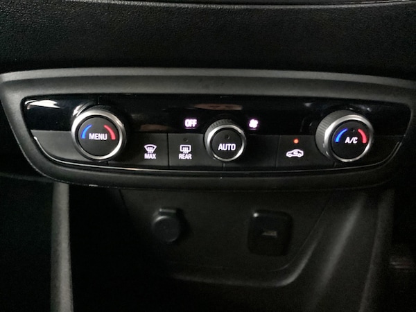 Used Vauxhall Crossland X 2018 for sale - 76161271: Photo 13