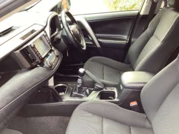 Used Toyota RAV4 2017 for sale - 72018953: Photo