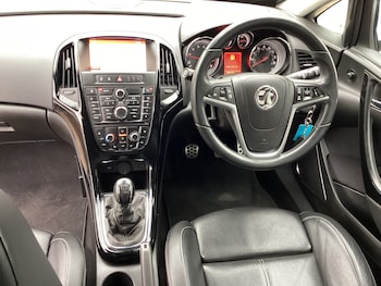 Used Vauxhall Astra GTC 2015 for sale - 76077528: Photo 2