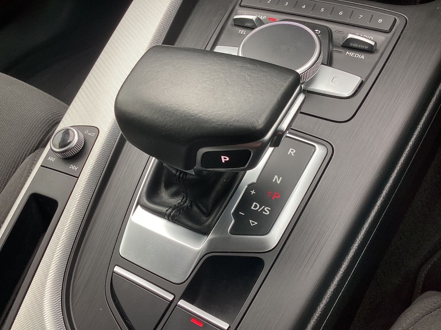 Used Audi A4 2017 for sale - 78108303: Photo 13