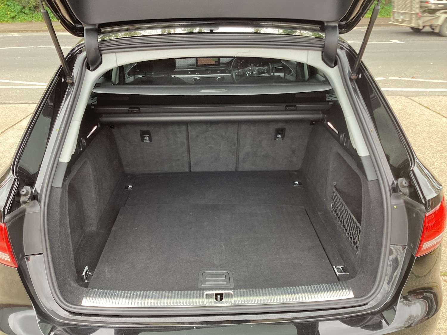 Used Audi A4 2017 for sale - 78108303: Photo 7