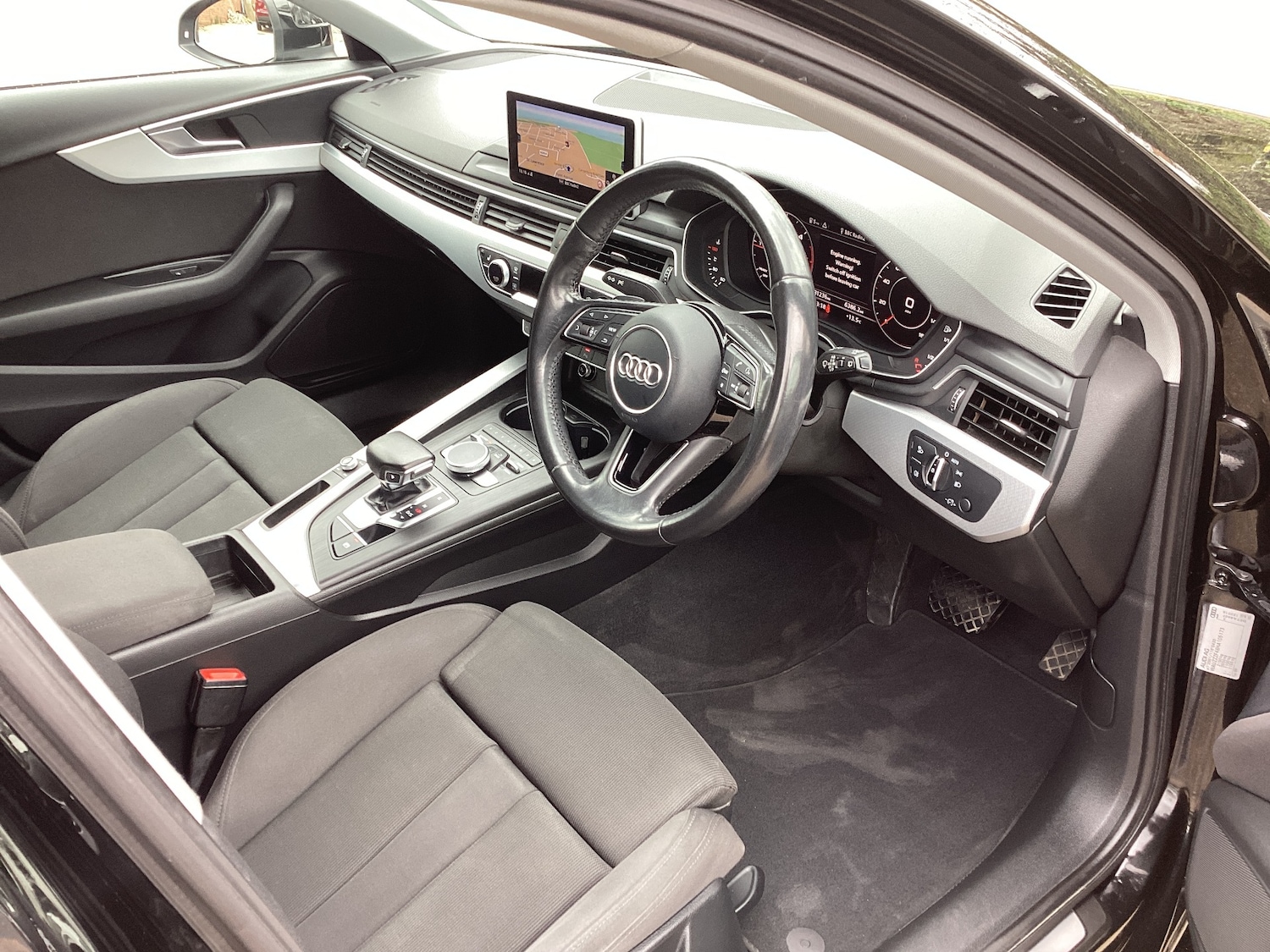 Used Audi A4 2017 for sale - 78108303: Photo 9