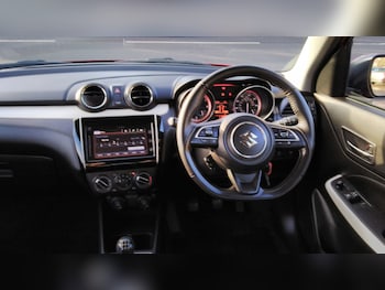 Used Suzuki Swift 2023 for sale - 77258610: Photo