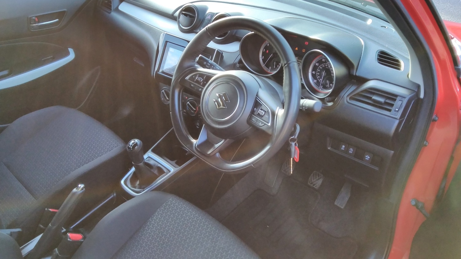 Used Suzuki Swift 2023 for sale - 77258610: Photo 8