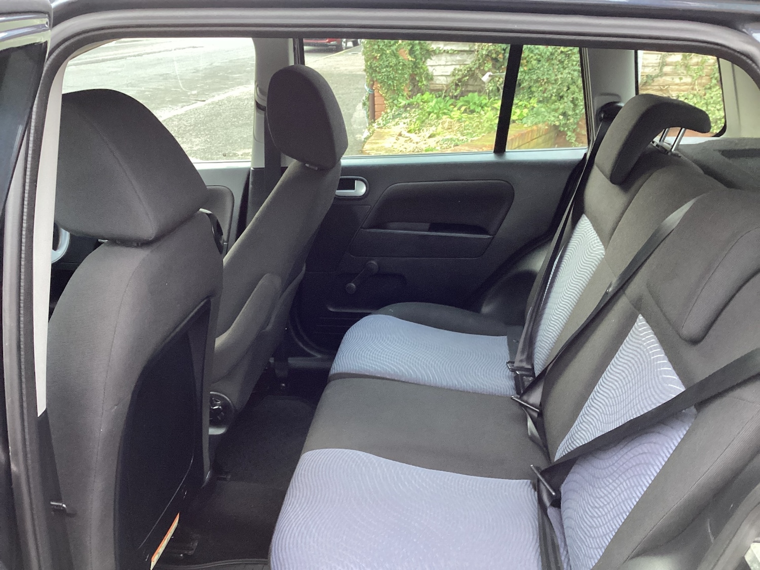 Used Ford Fusion 2010 for sale - 77296574: Photo 5