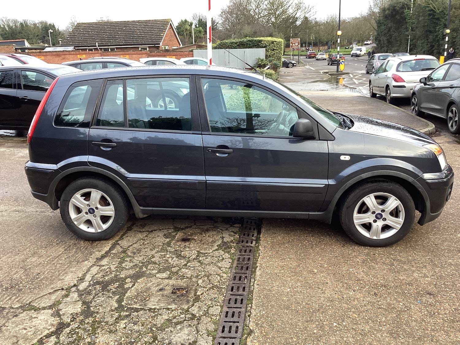 Used Ford Fusion 2010 for sale - 77296574: Photo 7