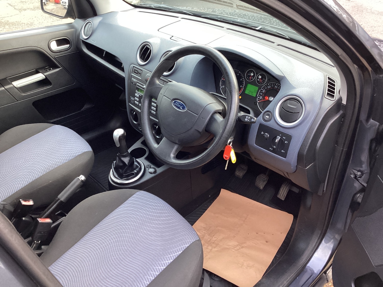 Used Ford Fusion 2010 for sale - 77296574: Photo 8