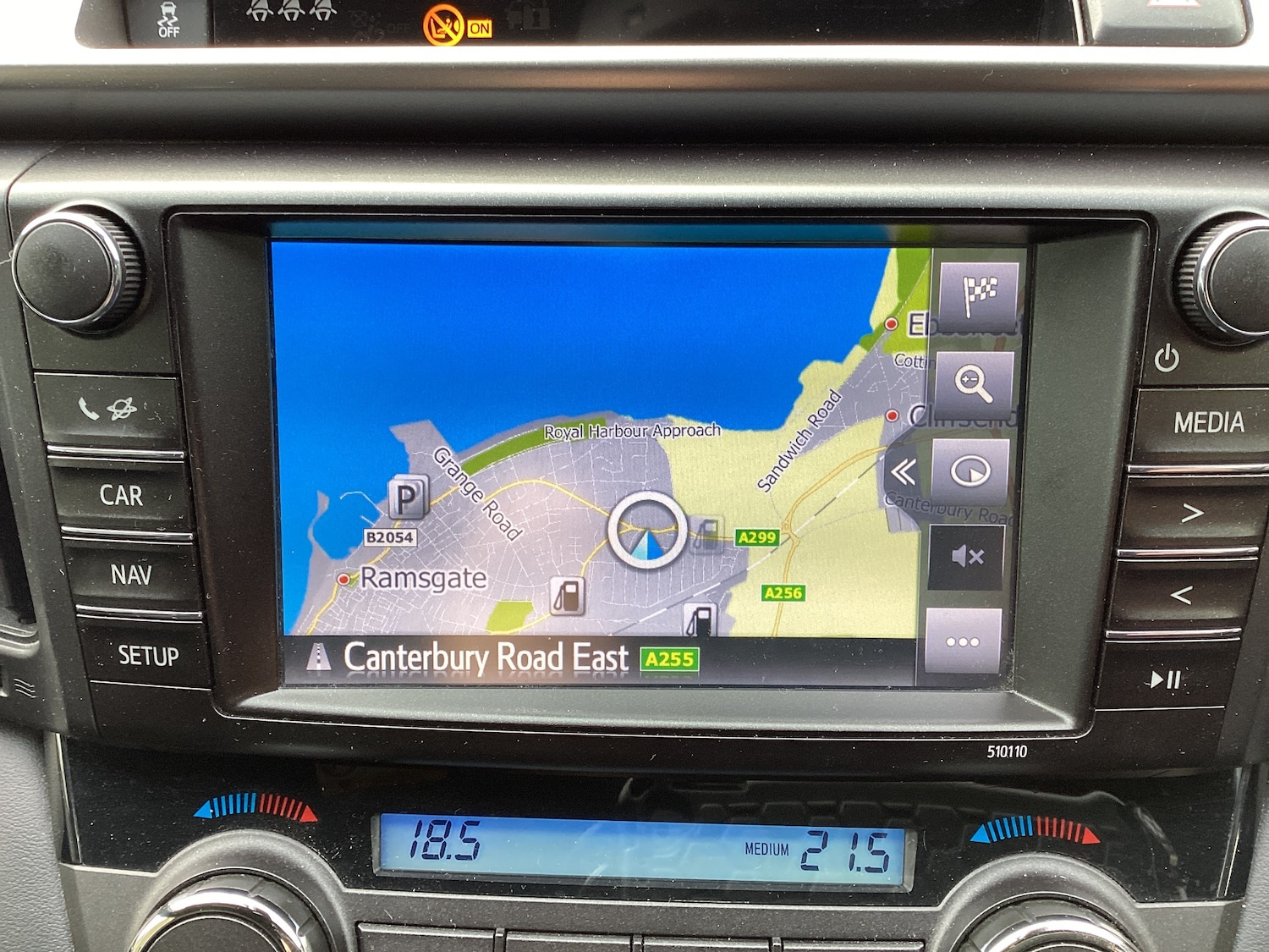 Used Toyota RAV4 2018 for sale - 76663349: Photo 12