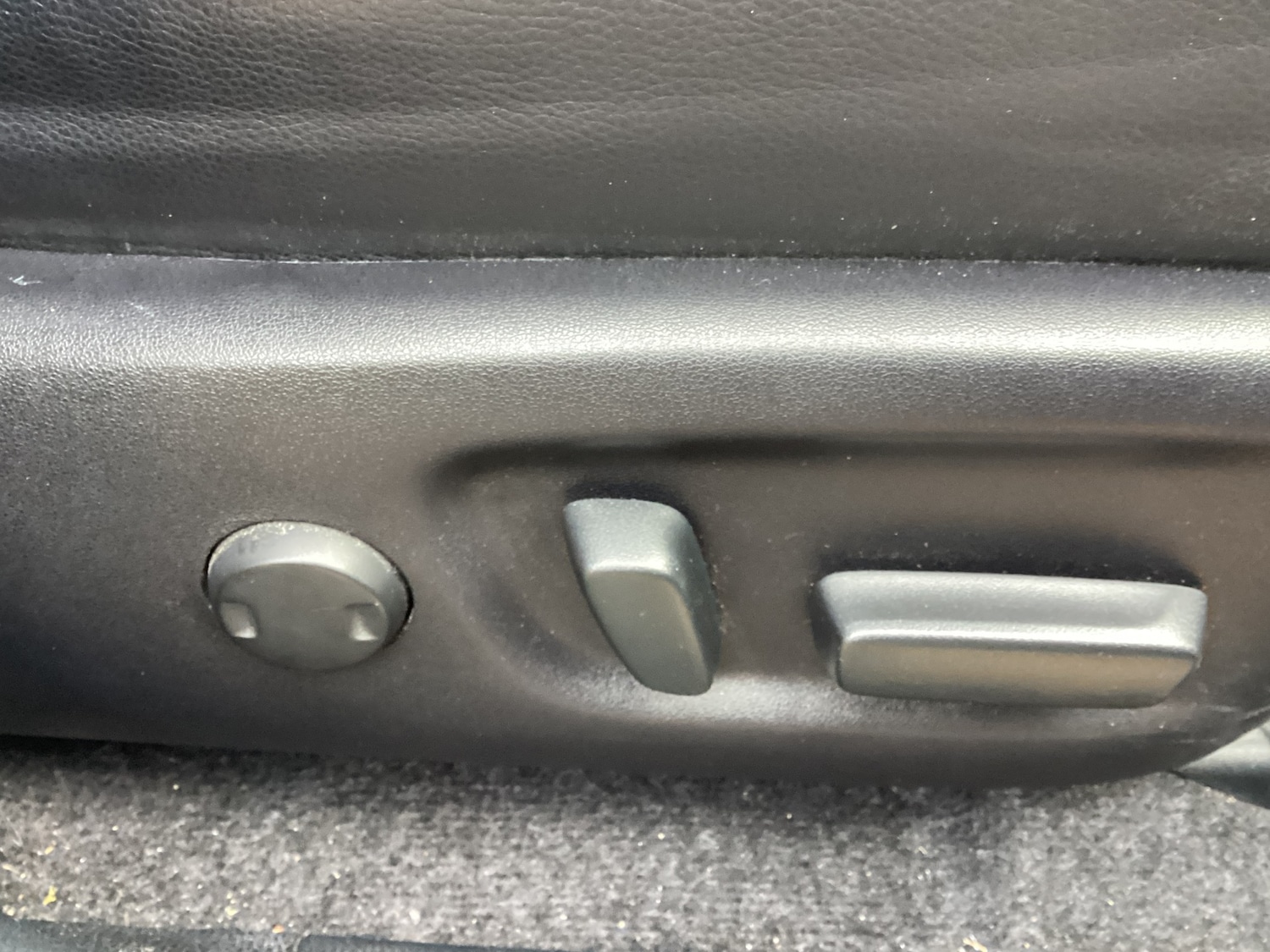 Used Toyota RAV4 2018 for sale - 76663349: Photo 17