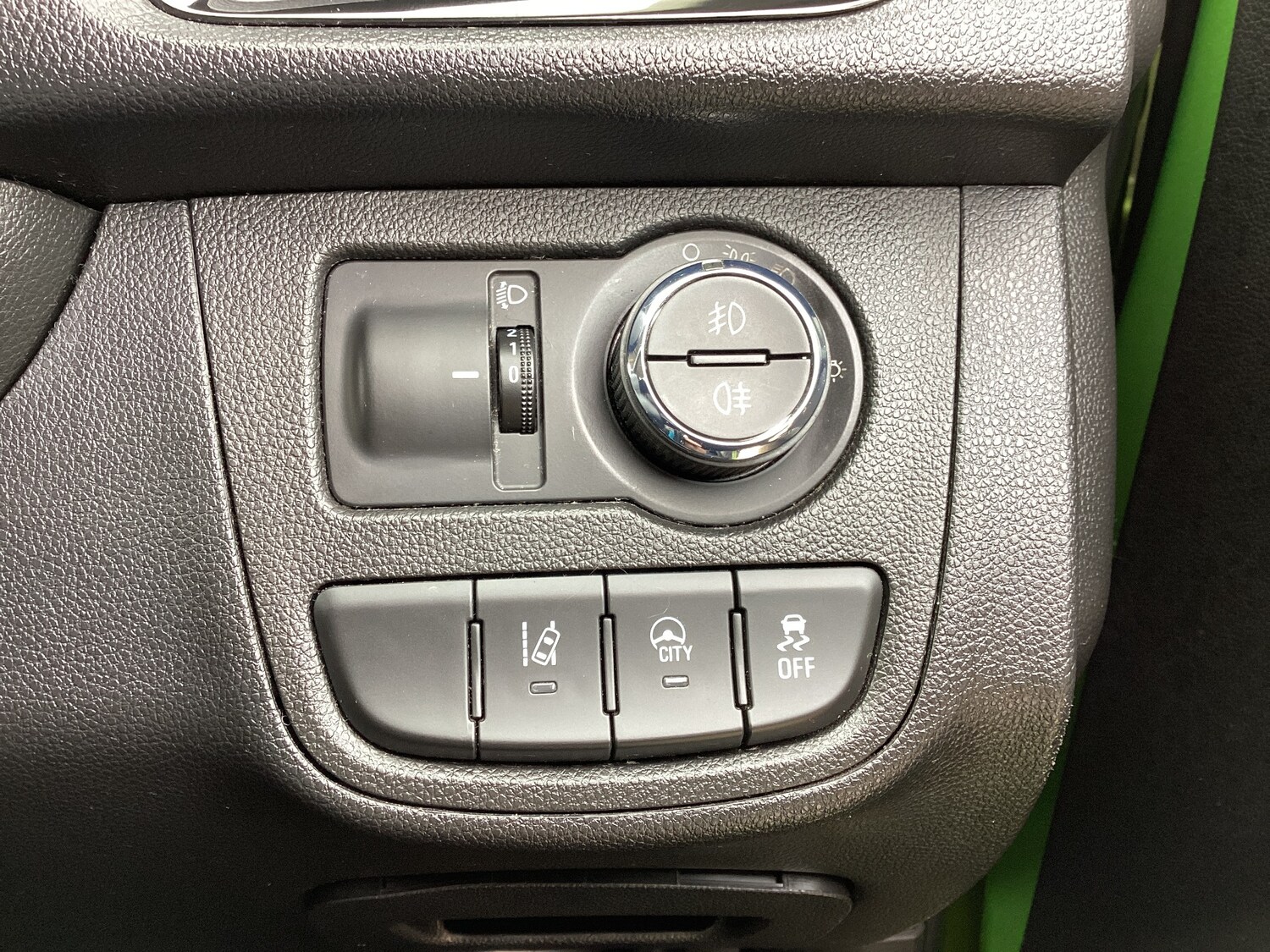 Used Vauxhall Viva 2016 for sale - 78000065: Photo 12