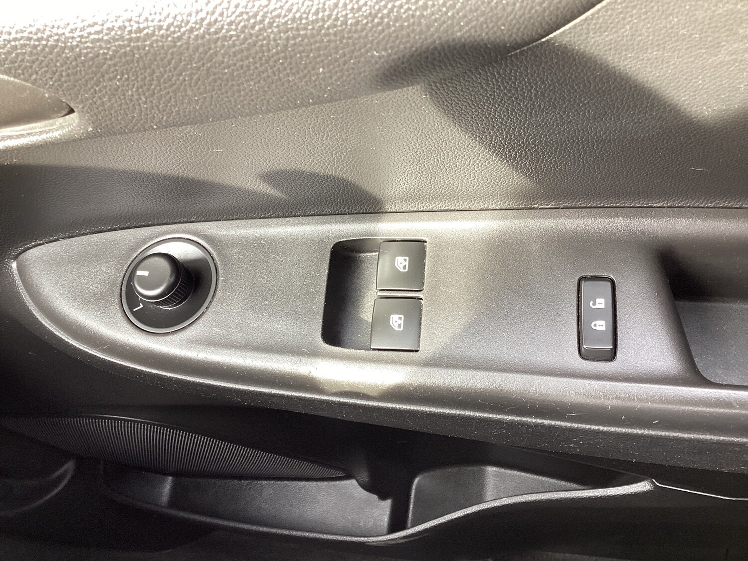 Used Vauxhall Viva 2016 for sale - 78000065: Photo 13