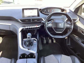 Used Peugeot 3008 2017 for sale - 79504578: Photo