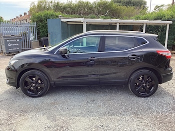 Used Nissan Qashqai 2015 for sale - 79184077: Photo