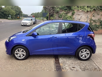 Used Hyundai i10 2018 for sale - 75566685: Photo