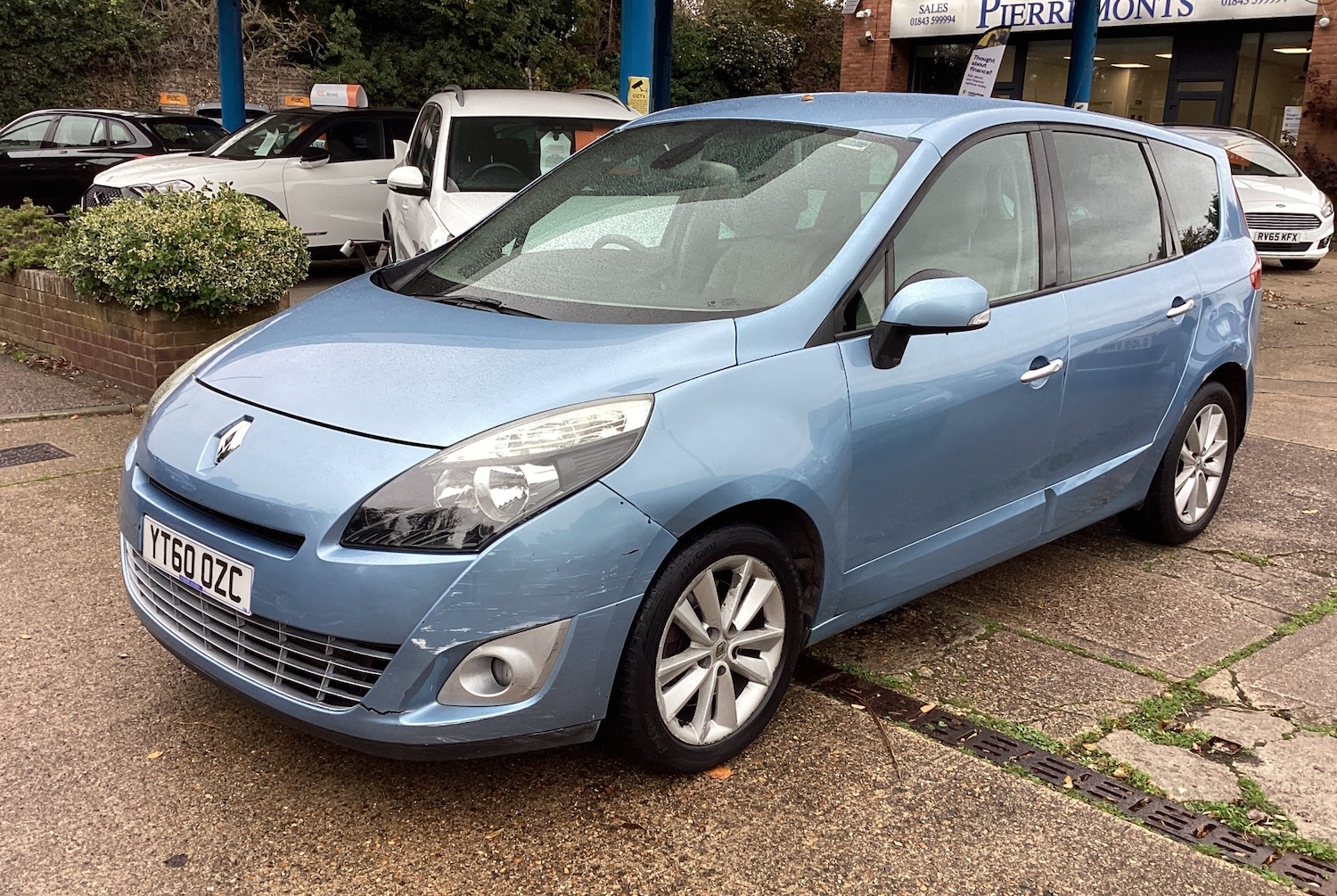 Used Renault Grand Scenic 2010 for sale - 76403476: Photo 1