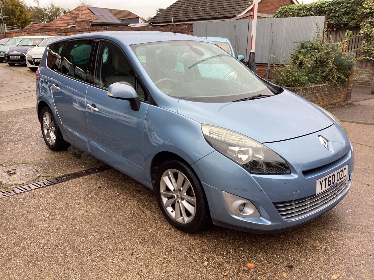 Used Renault Grand Scenic 2010 for sale - 76403476: Photo 11