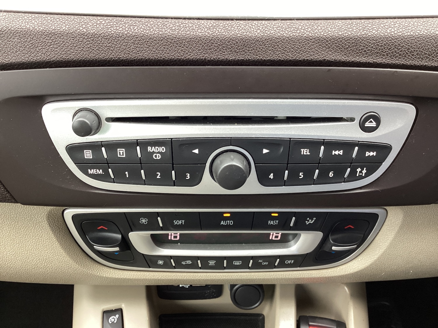 Used Renault Grand Scenic 2010 for sale - 76403476: Photo 15