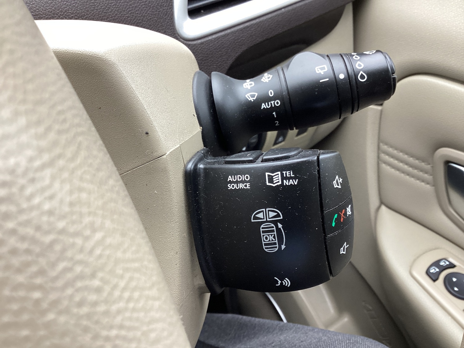 Used Renault Grand Scenic 2010 for sale - 76403476: Photo 18