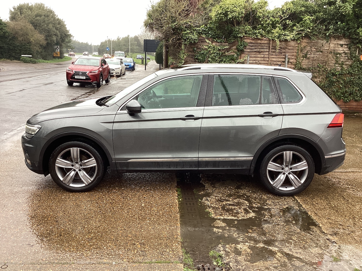 Used Volkswagen Tiguan 2018 for sale - 77417506: Photo 3