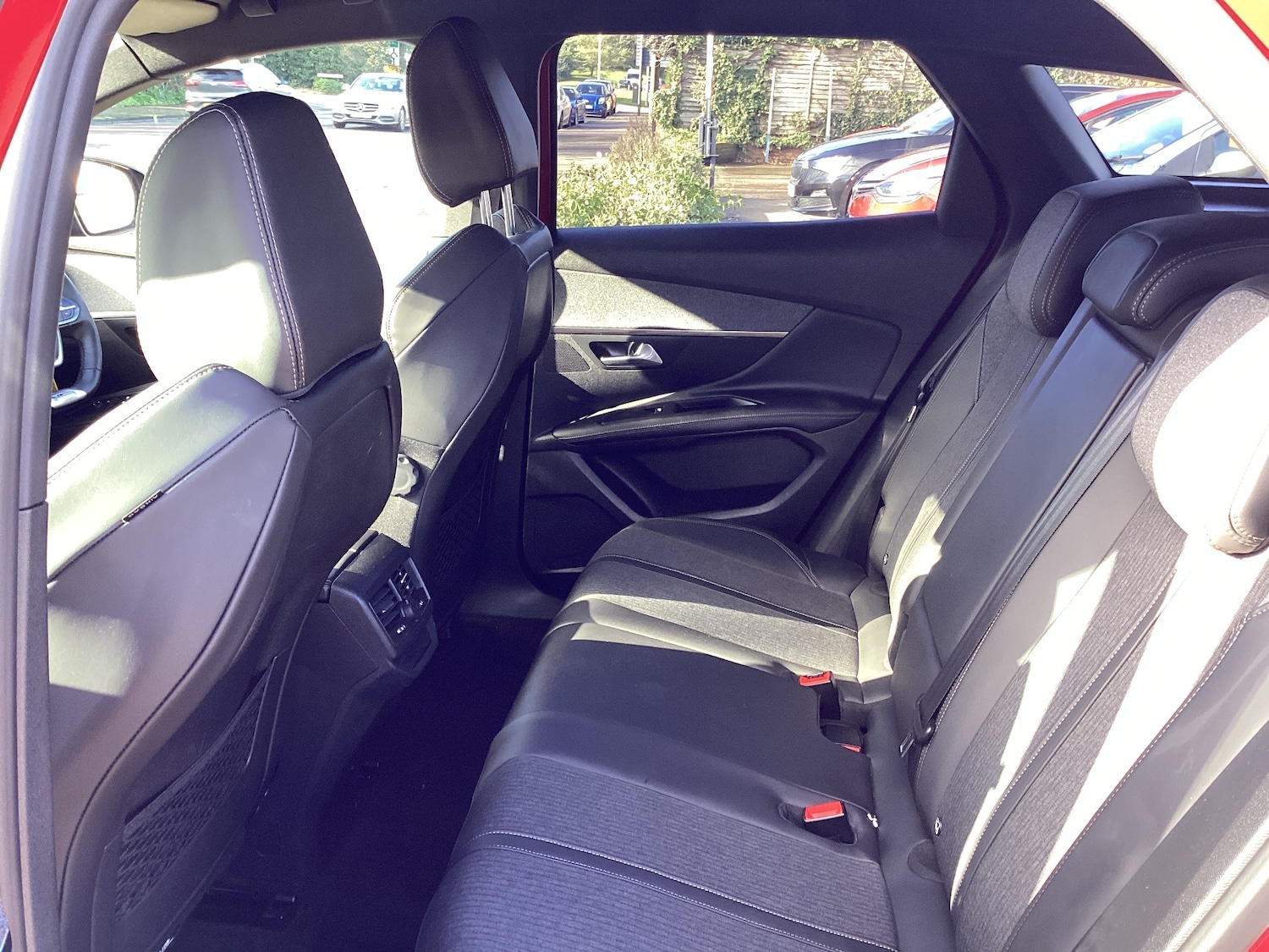 Used Peugeot 3008 2018 for sale - 77445529: Photo 5