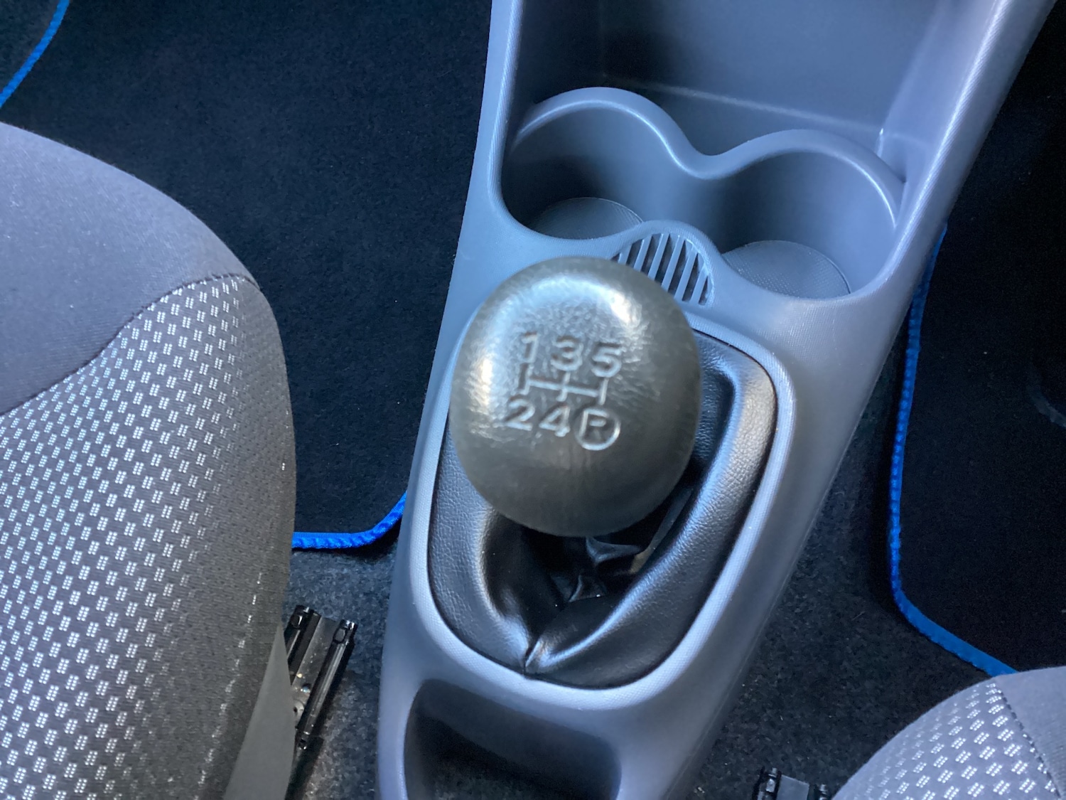 Used Toyota AYGO 2009 for sale - 76663630: Photo 11